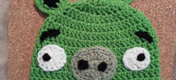 Angry Birds’ Minion Green Pig Character Hat Crochet Pattern Angry Birds’ Minion Green Pig Character Hat Crochet Pattern