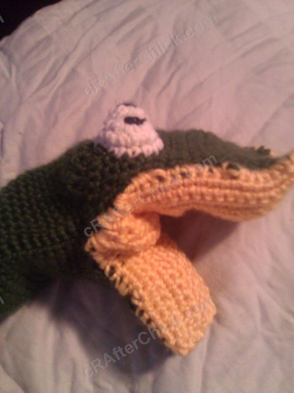 Bath Time Alligator Hand Puppet Washcloth Crochet Project